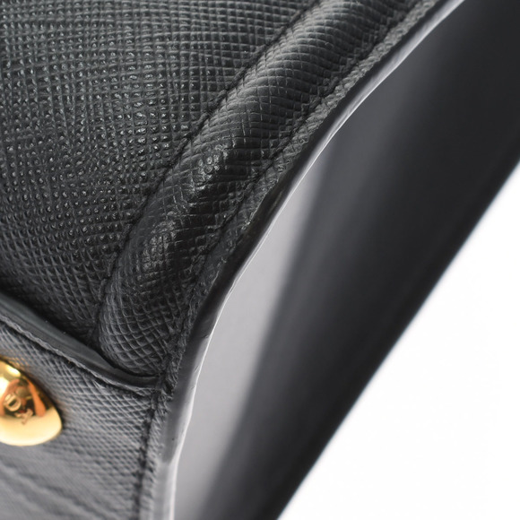Prada Handbag Gold Metal Fittings Saffiano Black - Picture 7 of 10